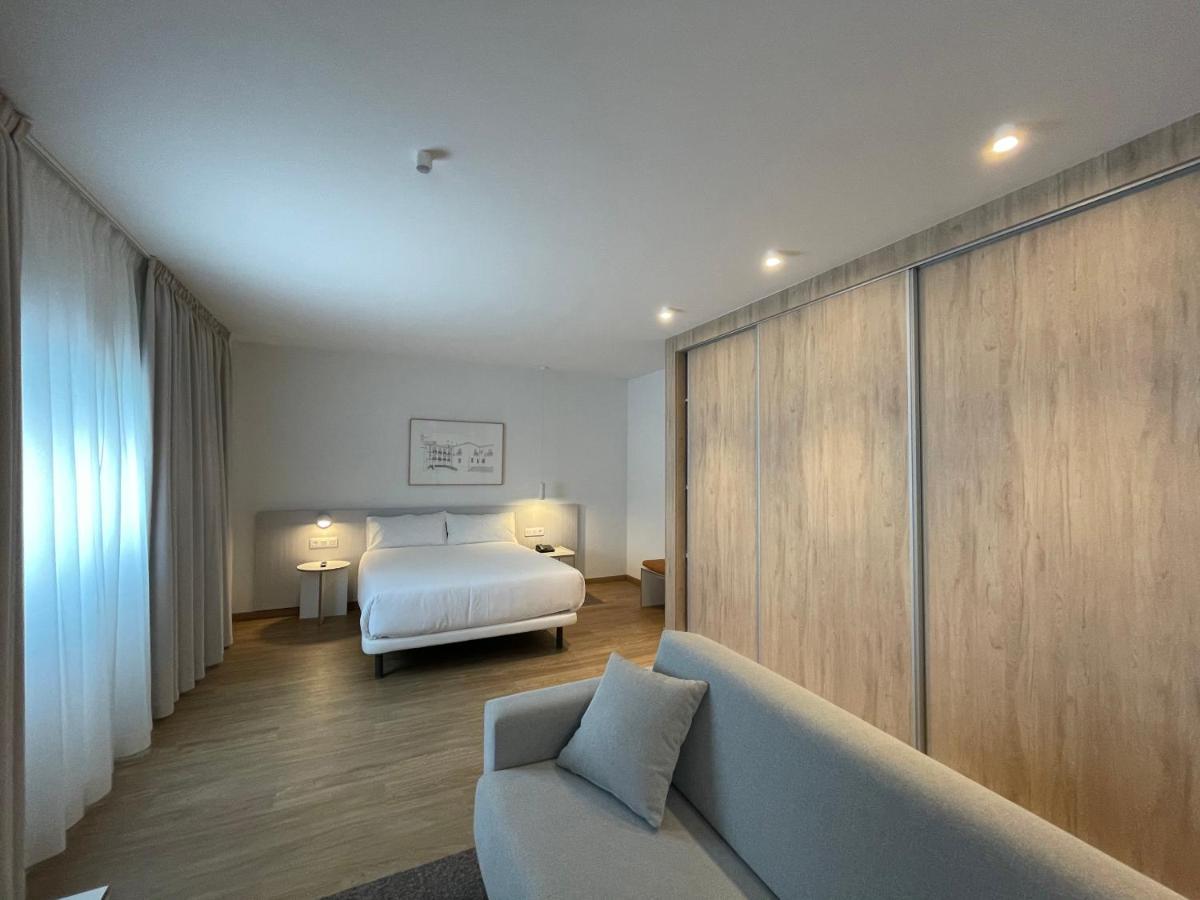 Apartamentos Forum Ceao Луго Екстер'єр фото