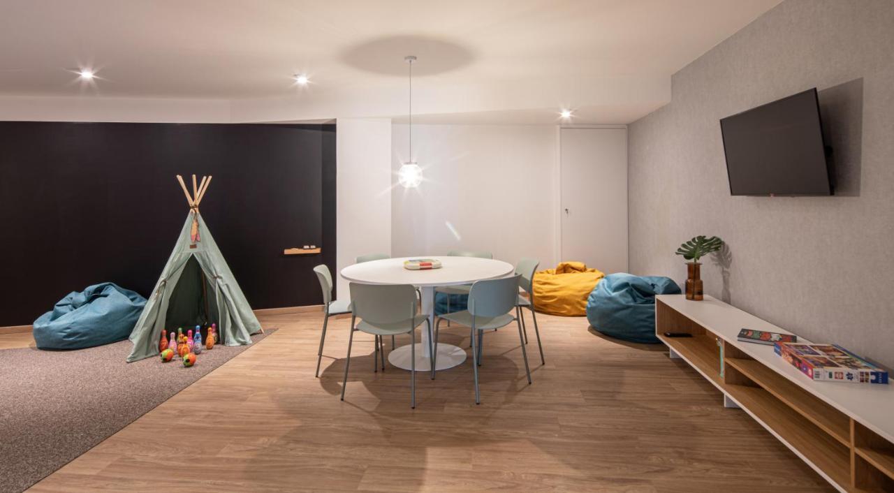 Apartamentos Forum Ceao Луго Екстер'єр фото
